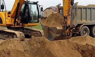 Выкопать яму экскаватором в Кызыле от 953 руб. - 2Землекопа-Кзл 
